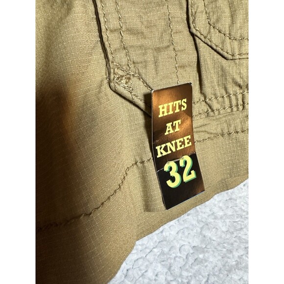 Iron Co Men's Multi Pocket Cargo Shorts Size 32 Beige - Picture 3 of 14